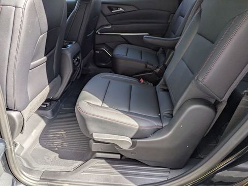 New 2026 Chevrolet Traverse Z71 w/ Enhanced Driving Package AWD/4WD image 28