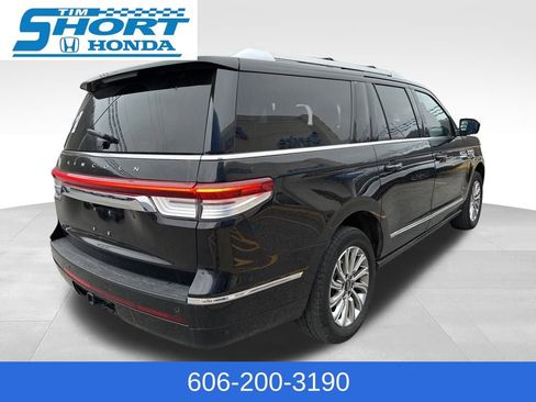 Used 2024 Lincoln Navigator L 4WD image 5