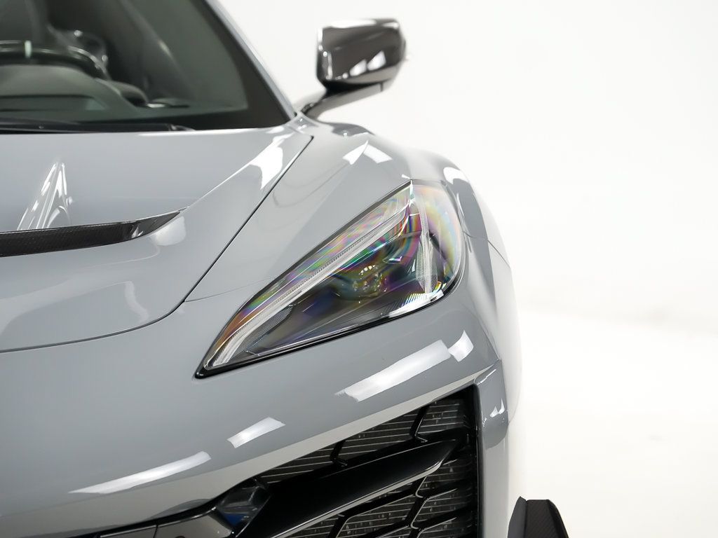 Used 2025 Chevrolet Corvette ZR1 w/ ZR1 Carbon Fiber Aero Package RWD image 7