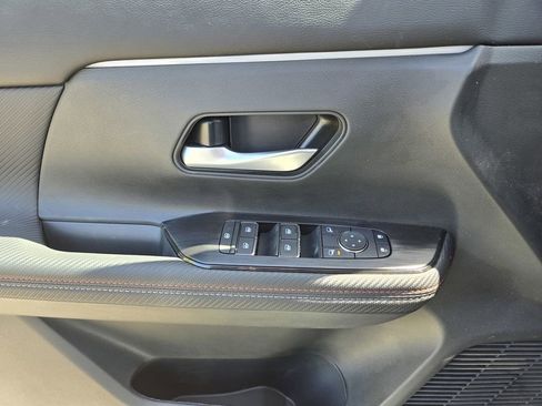 New 2026 Nissan Kicks SR w/ SR Premium Package FWD image 13