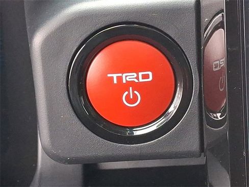 Used 2025 Toyota Tacoma TRD Pro image 17