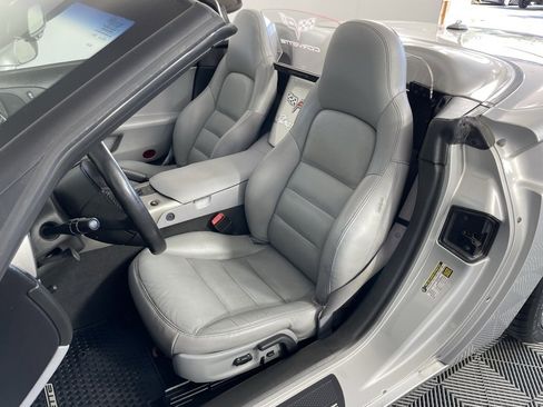 Used 2005 Chevrolet Corvette Convertible w/ Preferred Equipment Group image 29