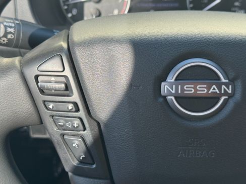 Used 2022 Nissan Frontier SV RWD image 18