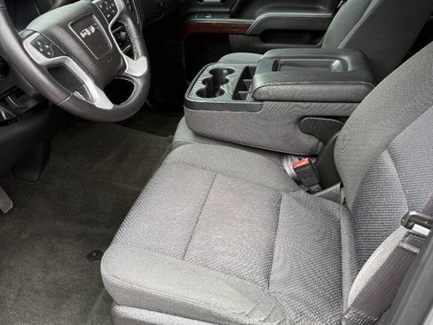 Used 2017 GMC Sierra 1500 SLE w/ SLE Value Package AWD/4WD image 9