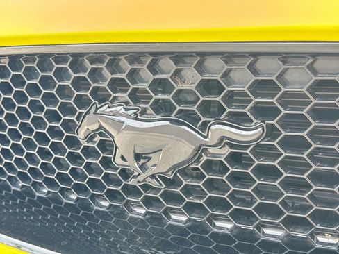 Used 2021 Ford Mustang GT Premium RWD image 11