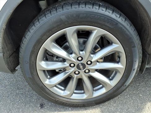 Certified 2022 Lincoln Corsair AWD w/ Premium Package image 7