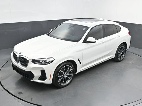 Certified 2022 BMW X4 xDrive30i w/ M Sport Package 2 AWD/4WD image 34