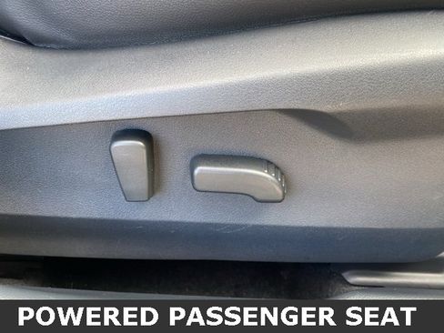 Used 2021 Subaru Outback Limited image 21