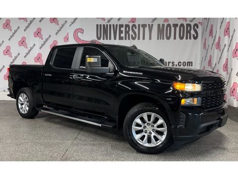Used 2019 Chevrolet Silverado 1500 Custom w/ Custom Max Trailering Package image 2