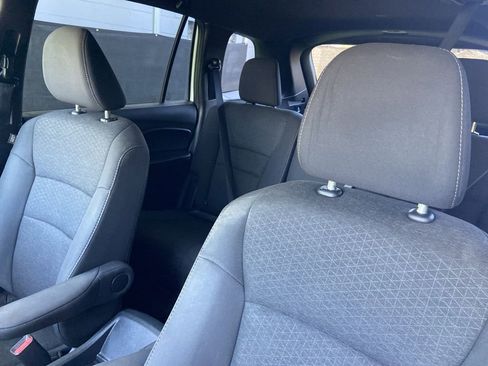 Used 2021 Honda Passport Sport image 12