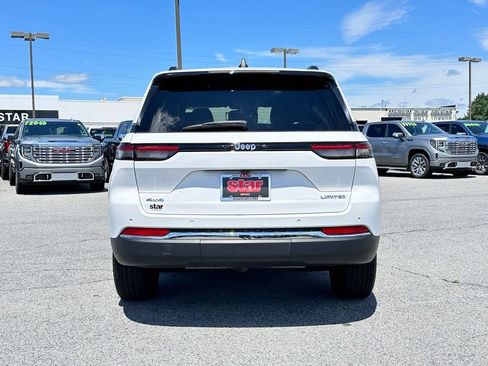 Used 2023 Jeep Grand Cherokee Limited AWD/4WD image 9