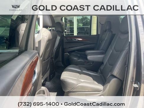 Used 2015 Cadillac Escalade ESV Premium AWD/4WD image 16