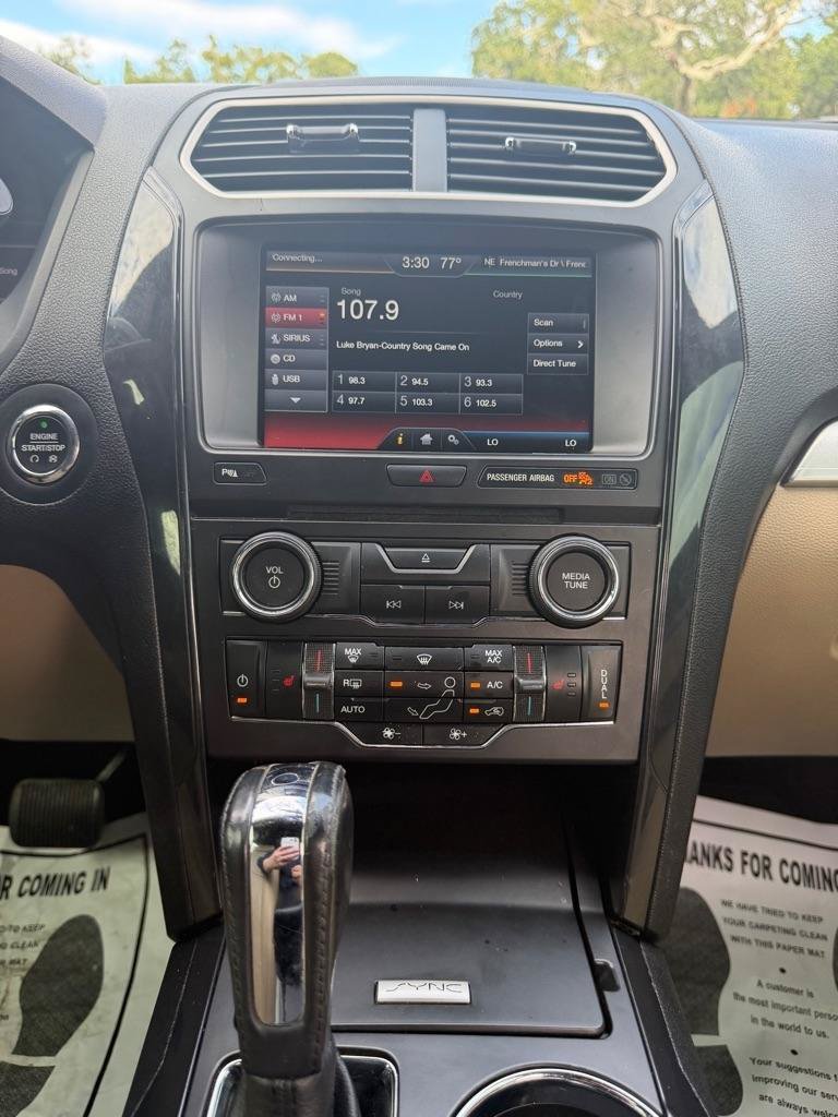 Used 2016 Ford Explorer XLT w/ Equipment Group 202A FWD image 24