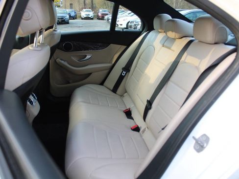 Used 2018 Mercedes-Benz C 300 4MATIC Sedan image 27