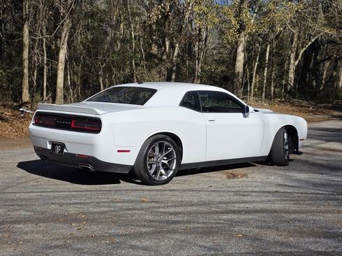 Used 2022 Dodge Challenger GT image 5