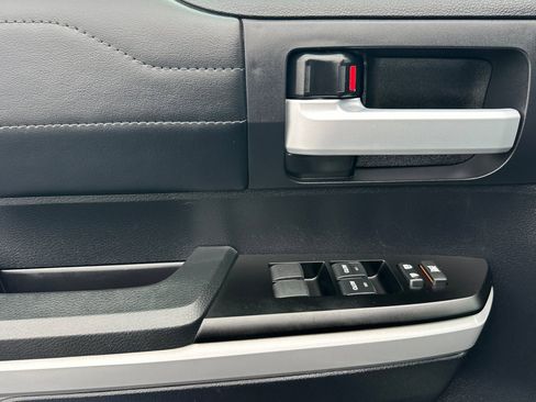 Used 2021 Toyota Tundra Limited image 11