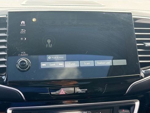 Used 2022 Honda Pilot Black Edition image 16