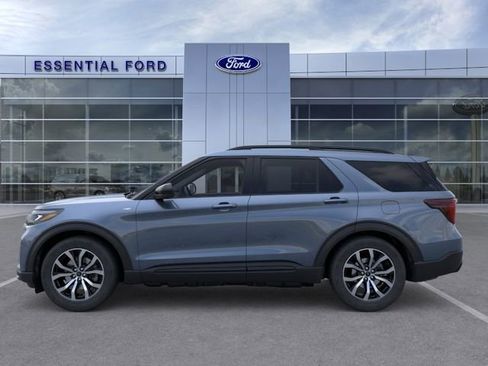 New 2026 Ford Explorer ST-Line RWD image 3