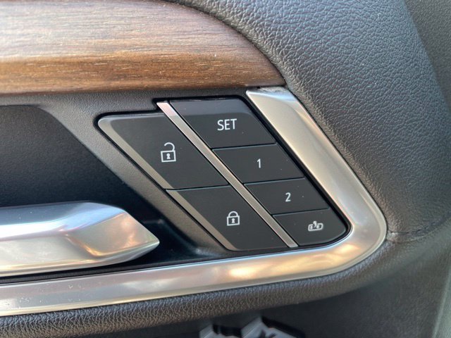 Used 2022 Chevrolet Silverado 1500 High Country w/ Max Trailering Package AWD/4WD image 12