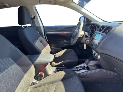 Used 2020 Mitsubishi Outlander Sport ES image 25