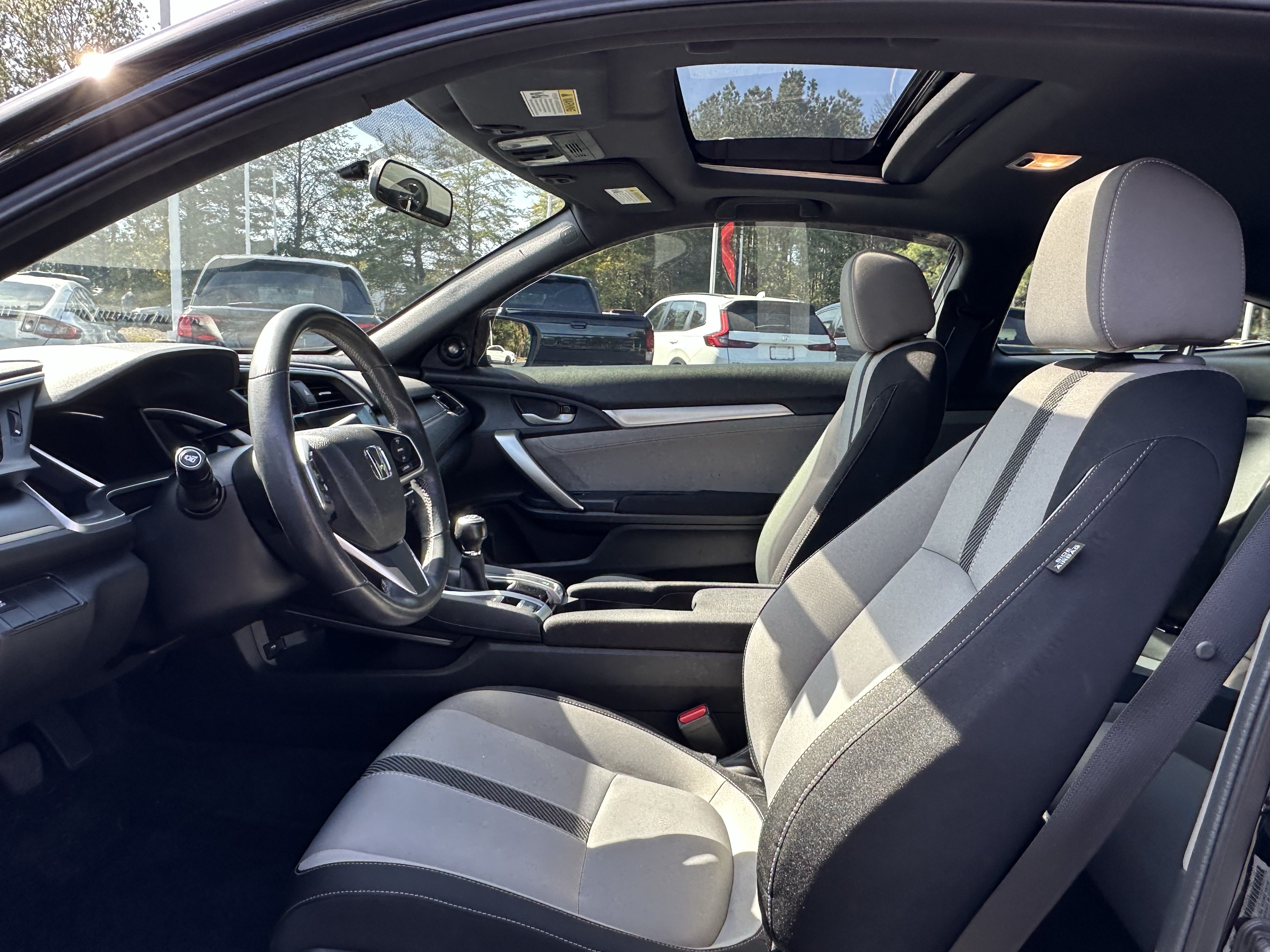 Used 2018 Honda Civic EX-T image 7