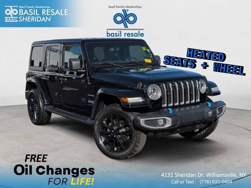 Used 2023 Jeep Wrangler Unlimited Sahara w/ Cold Weather Group AWD/4WD image 1