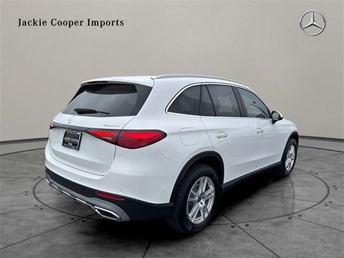 Used 2026 Mercedes-Benz GLC 300 4MATIC image 4