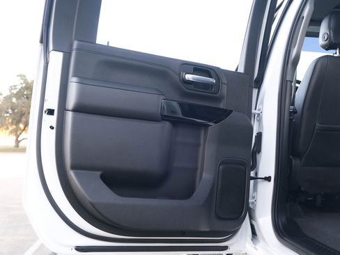 Used 2020 Chevrolet Silverado 2500 LTZ w/ LTZ Premium Package image 19