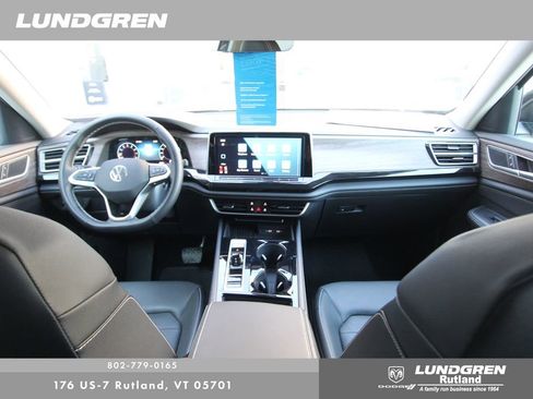 Certified 2025 Volkswagen Atlas SEL image 6