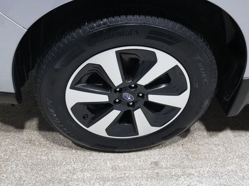 Used 2018 Subaru Forester 2.5i Limited w/ Popular Package #2 image 8