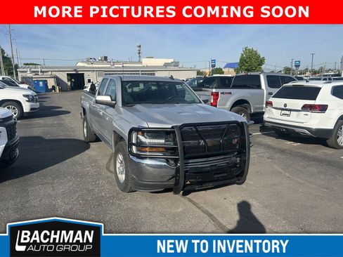 Used 2018 Chevrolet Silverado 1500 LT image 3