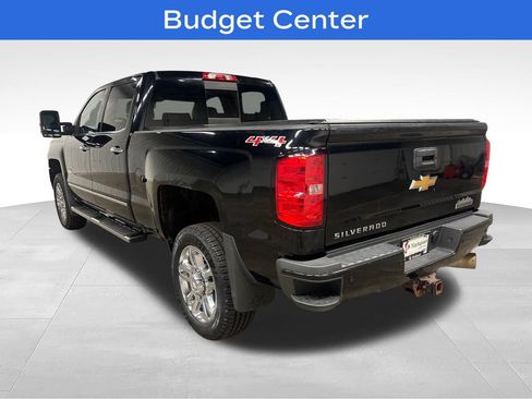 Used 2016 Chevrolet Silverado 2500 High Country w/ Duramax Plus Package AWD/4WD image 6