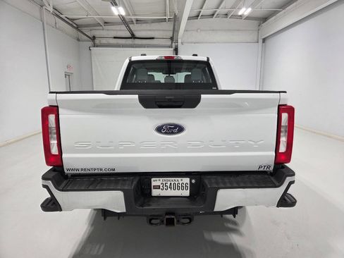 Used 2023 Ford F250 XL w/ FX4 Off-Road Package image 4