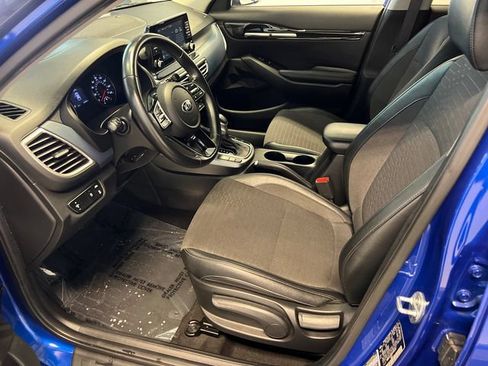 Used 2021 Kia Seltos S AWD/4WD image 6
