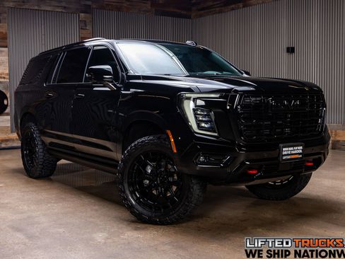 Used 2025 GMC Yukon XL AT4 Ultimate AWD/4WD image 1