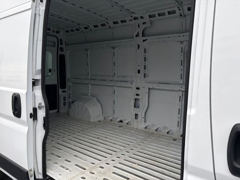 Used 2023 RAM ProMaster 2500 FWD image 29