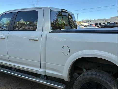 Used 2018 RAM 2500 Laramie w/ Sport Appearance Group AWD/4WD image 5