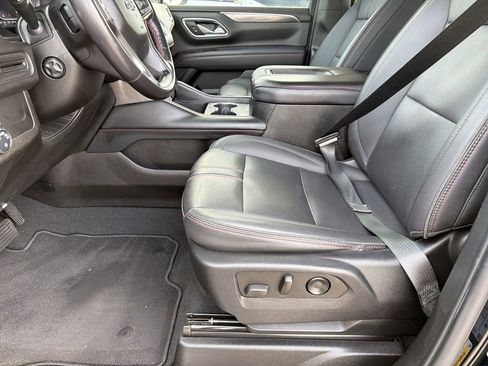 Used 2022 Chevrolet Tahoe RST w/ Sport Performance Package image 16