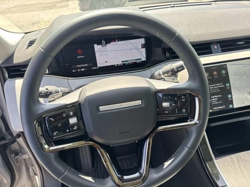 Used 2025 Land Rover Range Rover Evoque S AWD/4WD image 22