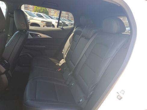 Used 2026 Chevrolet Equinox EV LT w/ Convenience Package II image 3