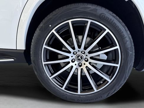 Certified 2026 Mercedes-Benz GLS 450 4MATIC image 13