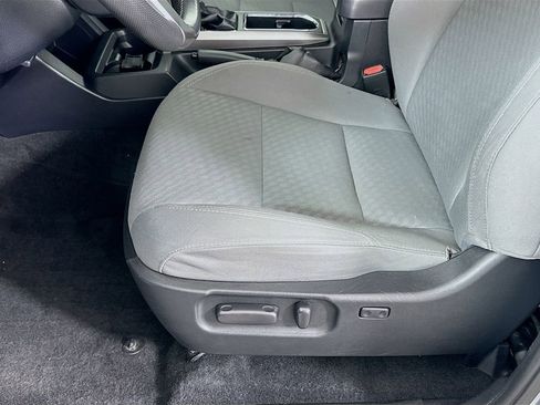 Used 2020 Toyota Tacoma SR5 image 19