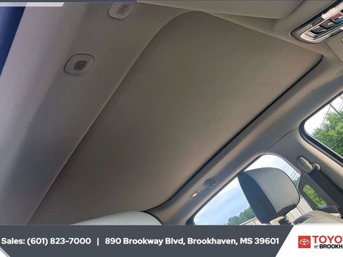 Used 2026 RAM 1500 Laramie AWD/4WD image 16