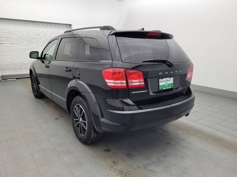 Used 2017 Dodge Journey SE w/ Flexible Seating Group image 5