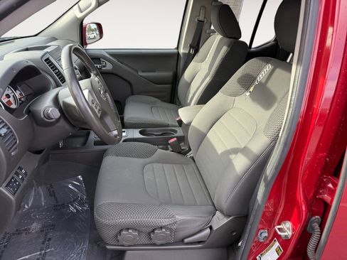 Used 2019 Nissan Frontier PRO-4X image 10
