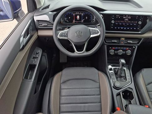Used 2022 Volkswagen Taos SEL AWD/4WD image 11
