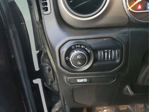 Used 2020 Jeep Gladiator Sport w/ Quick Order Package 23S image 30