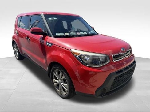 Used 2015 Kia Soul + w/ Audio Package FWD image 3