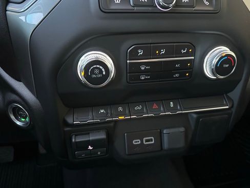 Used 2024 GMC Sierra 1500 Pro w/ Graphite Edition image 24