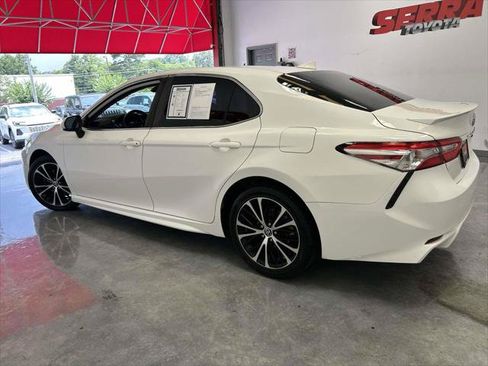 Certified 2020 Toyota Camry SE FWD image 6